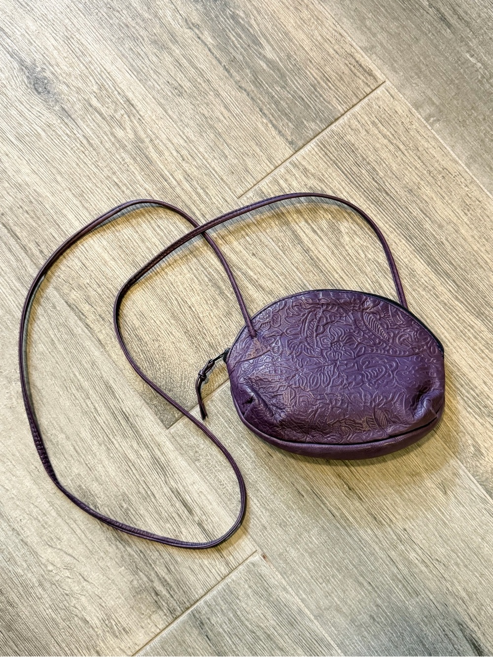 Vintage 90s Bohemian Neiman
Marcus Purple Crossbody
Genuine Leather Purse Italy